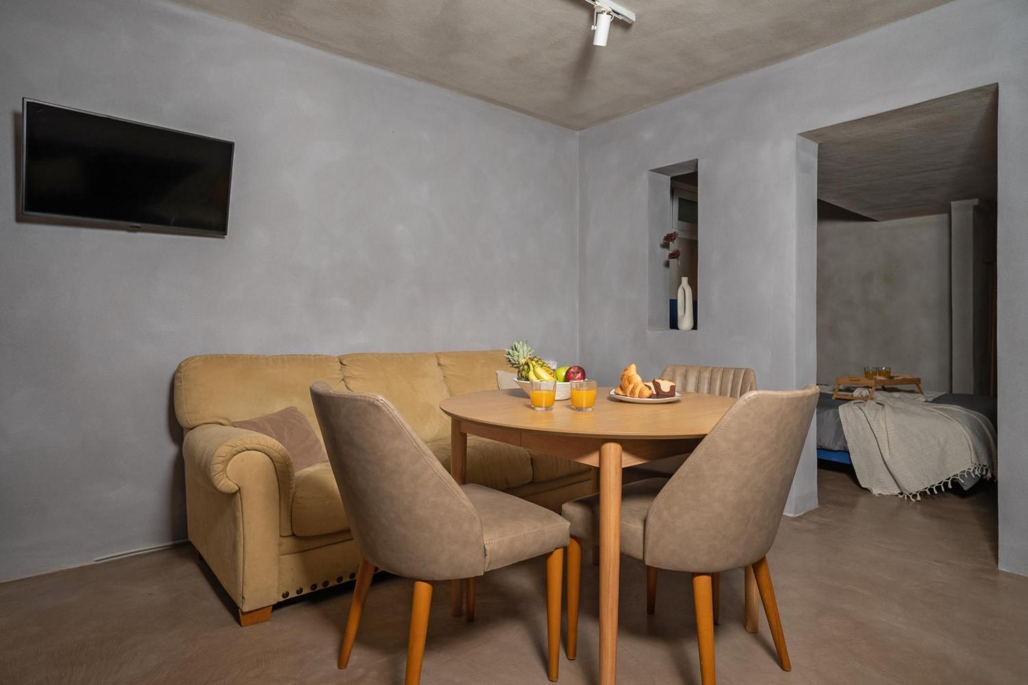 Mia Nonna 1 Bedroom House